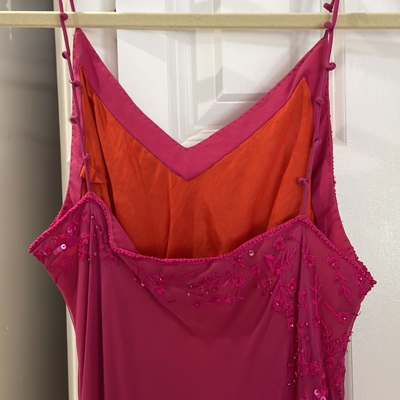 Beautiful fuchsia evening dress - Picture 7 of 11